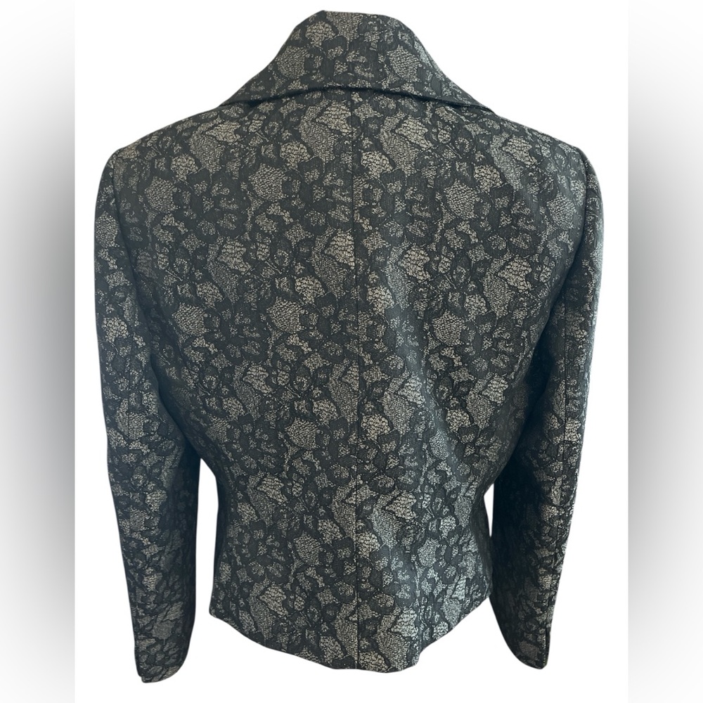 Vintage Le Suit Black and Gold Floral Mesh Crop Open Blazer Size 16 - Picture 4 of 9